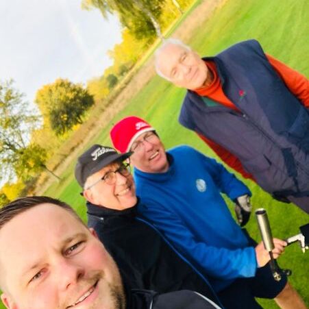 Selfie beim Abschlussturnier der Herren (v. l.): Christopher Lau, Bruno Meißner, Thomas Welter und Ralf Wormsbächer