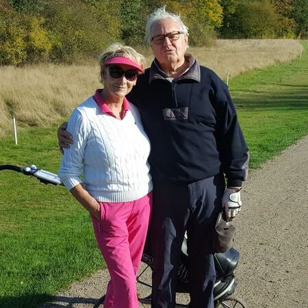 Starke Dritte in der Nettoklasse A beim Abschlussturnier der Ü50: Regine Ulber und Gerd Gottschalk